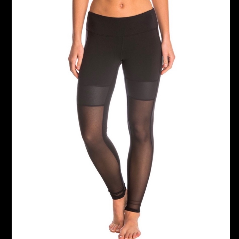 Alo Yoga Lean Leggings with Mesh
